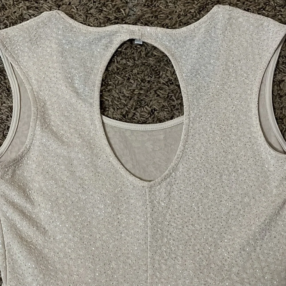 Champagne peplum dress - Picture 7 of 8
